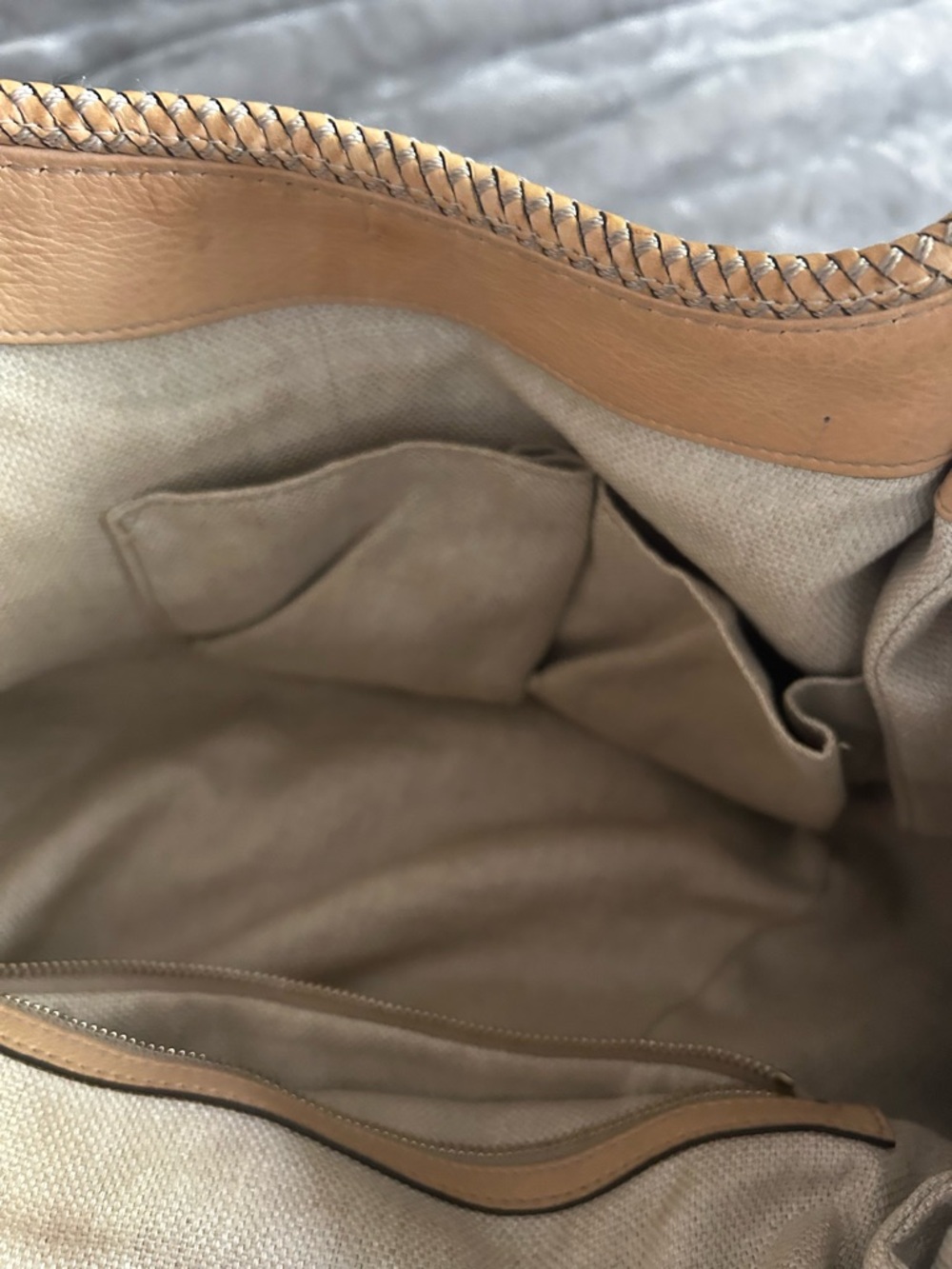 Gucci Camel Leather Tassel Shoulder Bag - Picture 8 of 16